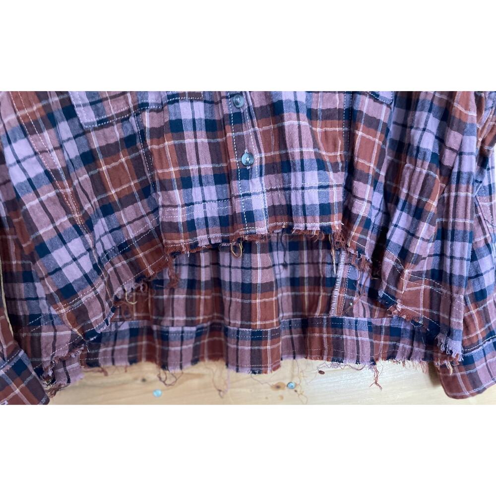 Pilcro Anthropologie Plaid Button Up Shirt Sz M High Low Frayed Hem Cropped Boxy - Picture 7 of 7